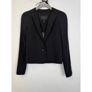 BCBGMaxazria  🗃️